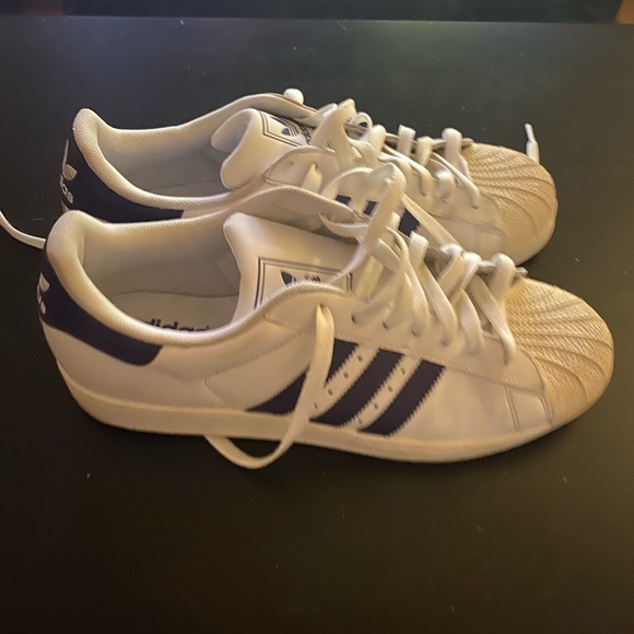Classic purple adidas - Picture 3 of 4
